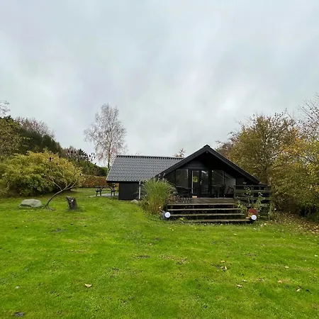 Charming Summerhouse With A View Of The Limfjord * Roslev